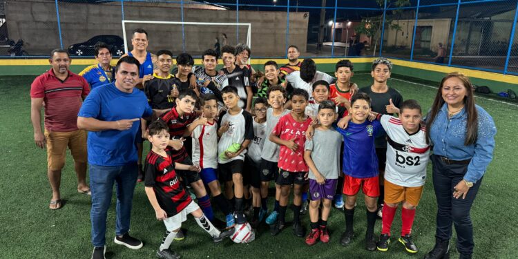 Vereador Edimilson Dourado garante melhorias e incentiva o esporte no Campo do Abobrão, na zona sul de Porto Velho