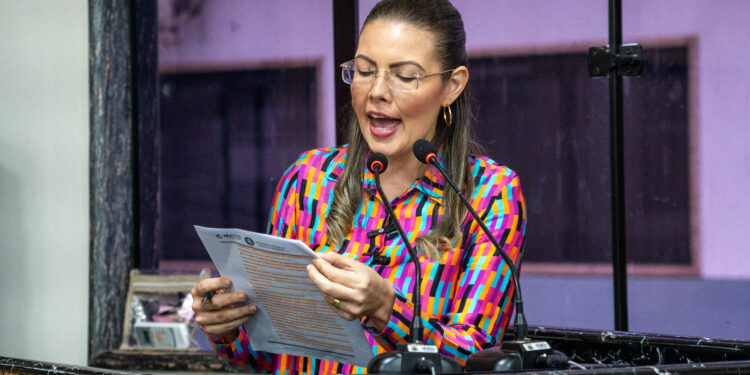 Vereadora Sofia Andrade solicita gratificação para vacinadores de Porto Velho