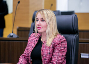 Ieda Chaves solicita providências da Sesau diante da falta de neuropediatras em Rondônia