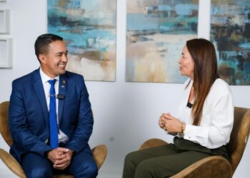 Eyder Brasil homenageia cerca de 400 jornalistas com voto de louvor