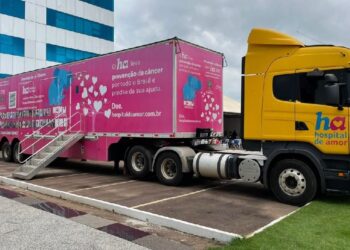 Outubro Rosa: indicação do deputado Alan Queiroz disponibiliza carreta de mamografia para exames e combate ao câncer de mama