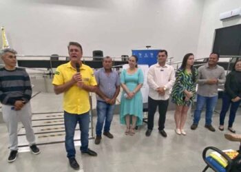 Deputado Luizinho Goebel articula curso gratuito de redação para o ENEM em Chupinguaia