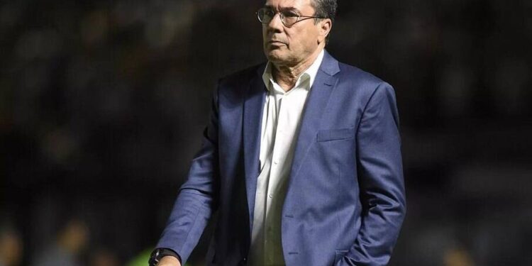 Técnico Vanderlei Luxemburgo ministra palestra “Construindo Campeões” no Teatro Banzeiros nesta sexta-feira (10)