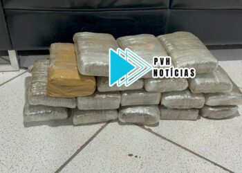 URGENTE: PRF prende dupla com 17kg de maconha na BR-364 em Porto Velho