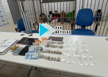 NO MARIANA: BPTAR fecha boca de fumo e seis são flagrados com drogas na zona leste