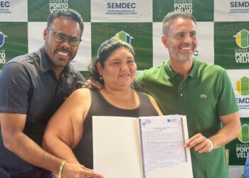 Dr. Santana celebra entrega de escrituras do Residencial Pioneiros I e relembra a luta das famílias por moradia digna