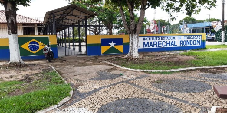 Ieda Chaves solicita esclarecimentos sobre segurança nas escolas estaduais de Rondônia