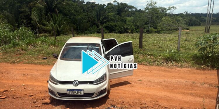 URGENTE: PM age rápido e recupera em Ariquemes carro furtado de empresário na capital