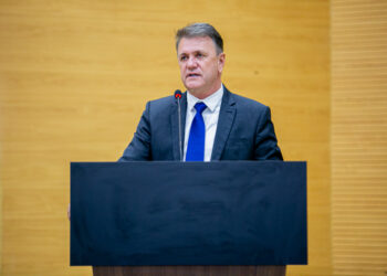 Deputado Luizinho Goebel solicita melhorias e ampliação na Escola Inácio de Castro, em Pimenteiras do Oeste