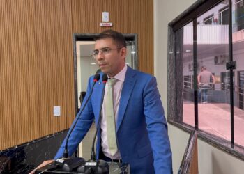 PEDIDO ATENDIDO: Vereador Pedro Geovar garante revitalização de faixa de pedestre em frente à Escola Bela Vista