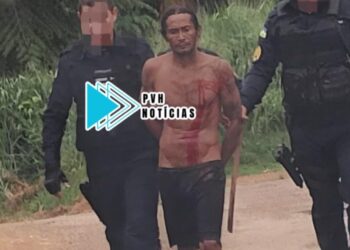 VULGO “CHARGUINHA”: Usuário de drogas é preso depois de atacar vizinha a golpes de facão no centro