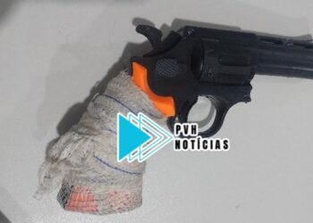 NA HORA H: PM flagra soldado do Exército sendo assaltado e prende bandidos no centro