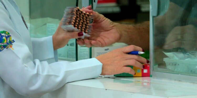 Alan Queiroz destina R$ 900 mil para aquisição de medicamentos em Pimenta Bueno