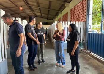 Ieda Chaves participa da entrega veículo a associação de proteção animal em Cacoal