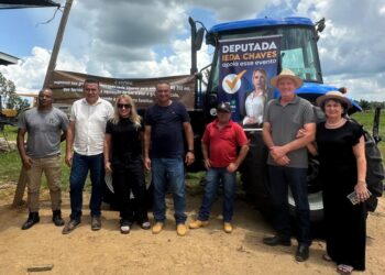 Ieda Chaves fortalece agricultura familiar com entrega de implementos em Porto Velho