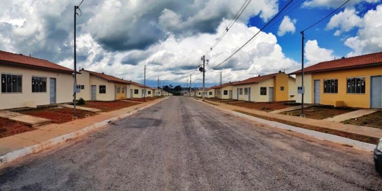 Governo de RO homologa primeiros contratos do programa Meu Sonho e convoca novos beneficiários para análise financeira