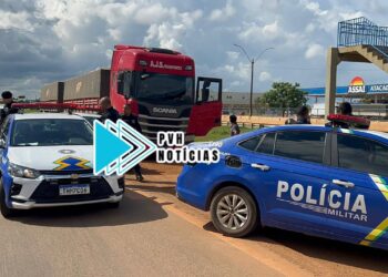 APANHOU: Suspeito de furtar celular é espancado após tentar vender aparelho para a vítima na zona sul