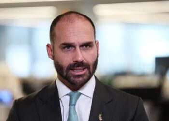 STF tem unanimidade para tornar Eduardo Bolsonaro réu por coação