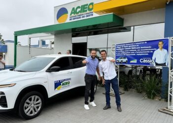 Cássio Gois participa da entrega de veículo à Acieo e reforça apoio ao empreendedorismo em Espigão do Oeste