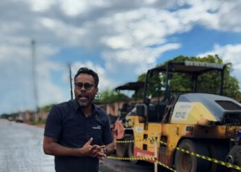 Vereador Dr. Santana mantém fiscalização firme e contínua nas obras do Programa Tchau Poeira