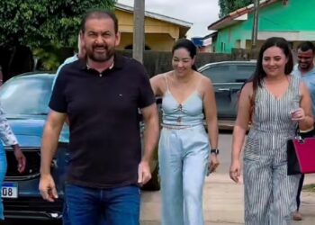 Deputado Laerte Gomes visita obras de reforma e ampliação da Apae, em Presidente Médici