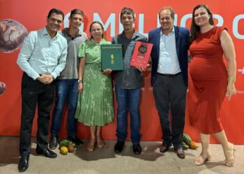 Deputado Cássio Gois celebra prêmio nacional do cacau e reforça apoio ao setor