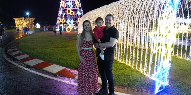 Deputado Alex Redano prestigia entrega da Vila Encantada em Ariquemes