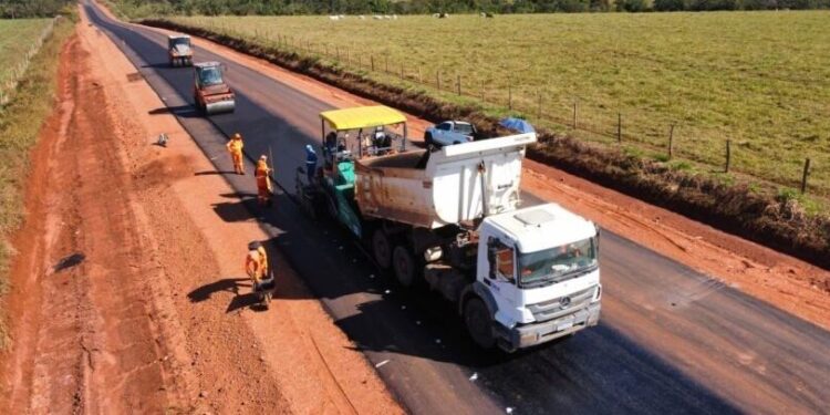 Alan Queiroz solicita recapeamento asfáltico com investimento de R$ 1,2 milhões para Espigão D’Oeste