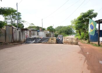 Canal Santa Bárbara segue interditado por risco de desmoronamento