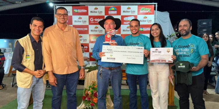 Nova Brasilândia d’Oeste é reconhecida como Terra do Café em solenidade com participação do deputado Cássio Gois