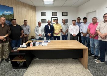 Deputado Laerte Gomes reúne prefeitos aliados e Casa Civil para alinhar ações e fortalecer parcerias nos municípios