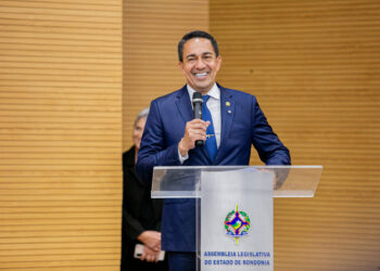 Deputado Estadual Eyder Brasil garante meio milhão de reais para escolas de Porto Velho