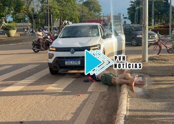 URGENTE: Ciclista é atropelado por carro na Jorge Teixeira