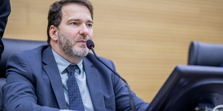 Alex Redano indica complementação de diárias para servidores estaduais em missões integradas