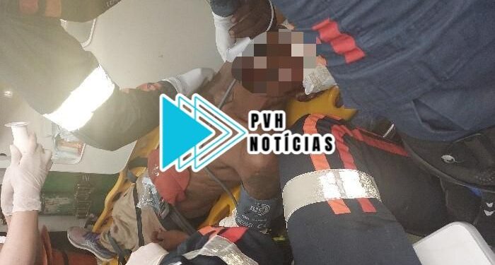 VIOLÊNCIA: Homem é atacado com barra de ferro e facada na zona sul