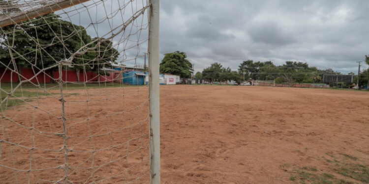 CAMPO DO 13: Briga entre moradoras de rua por causa de bicicleta termina em tentativa de homicídio