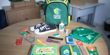 MATERIAL ESCOLAR: Prefeitura vai iniciar entrega de uniformes e kits escolares para a rede municipal