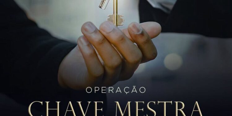 CHAVE MESTRA: Polícia Civil deflagra operação contra servidores suspeitos de desviar material na Seduc