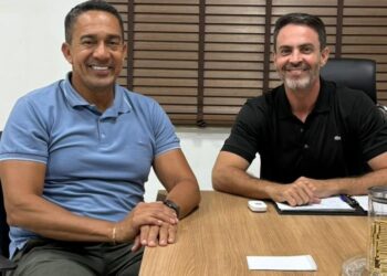 Eyder Brasil agradece prefeito Léo Moraes pela ampliação dos ônibus de acessibilidade para pessoas com deficiência