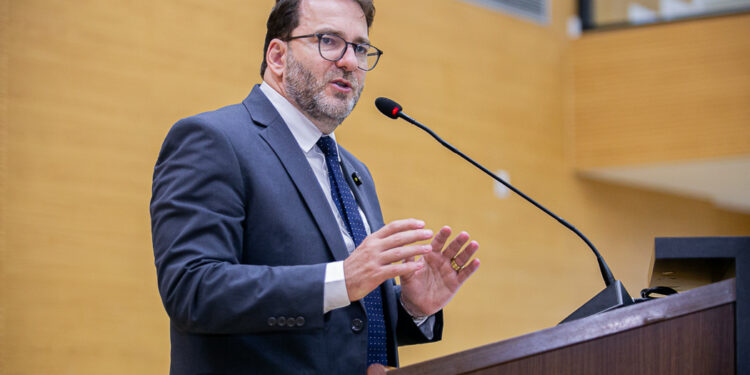 Alex Redano solicita operação tapa buracos na RO-140 entre a BR-364 e Cacaulândia