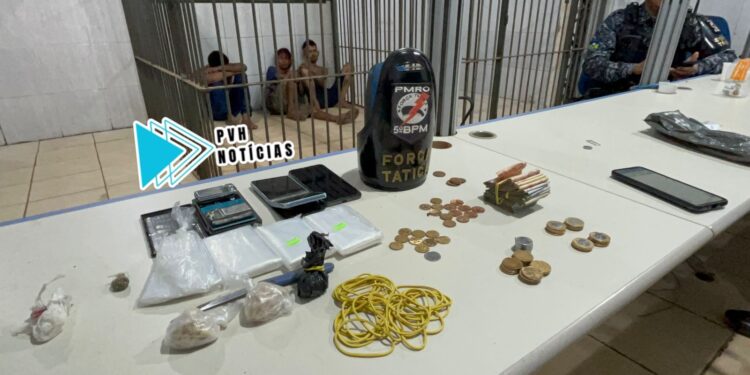 BECO ELETRONORTE: Força Tática prende trio com drogas e fecha boca de fumo