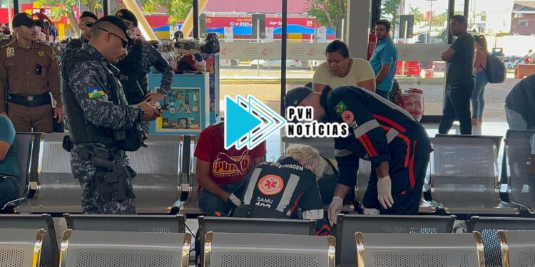 URGENTE: Venezuelano é agredido com barra de ferro e pauladas durante roubo perto da rodoviária