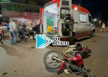 URGENTE: Motociclista quebra perna em grave acidente com carro de aplicativo no centro – Veja Vídeo