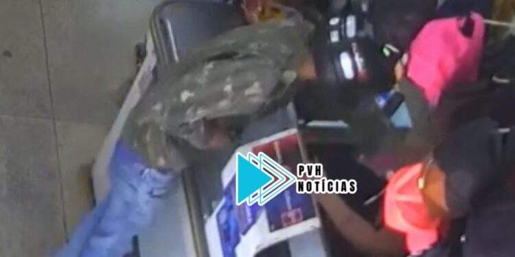 URGENTE: Bandidos fazer roubo de R$15 mil reais em mercado na zona leste – Veja Vídeo