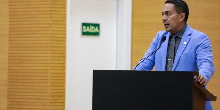 Eyder Brasil destina R$ 80 mil para melhorias na Escola Família Agrícola Manoel Ribeiro, em Cerejeiras