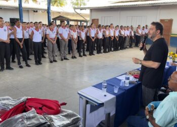 Deputado Alex Redano prestigia entrega de 604 uniformes no CTPM III e garante investimento de R$ 140 mil em Ariquemes