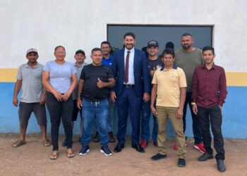 Vereador Márcio Pacele busca solução para ruas do bairro Três Marias