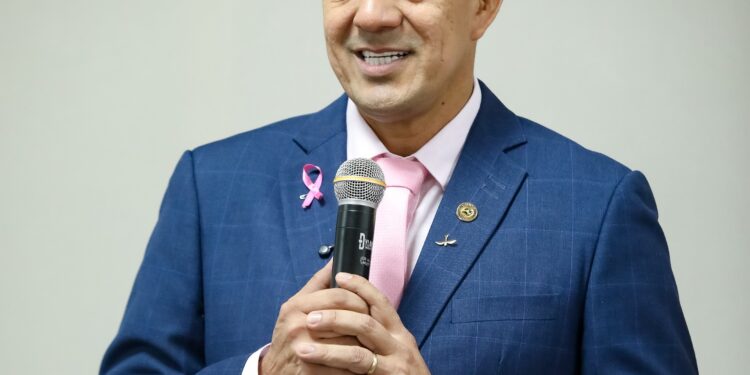 Eyder Brasil destina emenda de R$ 80 mil ao Projeto Ação Mulher em Ariquemes