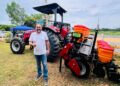 Laerte Gomes faz super entrega de implementos agrícolas para fortalecer produção rural em Costa Marques