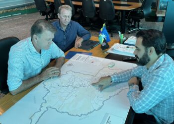 Deputado Luizinho Goebel indica recuperação de ruas e tapa-buracos em Cerejeiras com apoio do DER